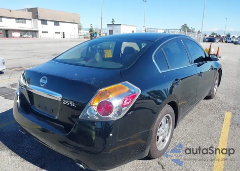 2011 Nissan Altima 2.5 S z USA, uszkodzony, nr VIN 1N4AL2AP3BN484678